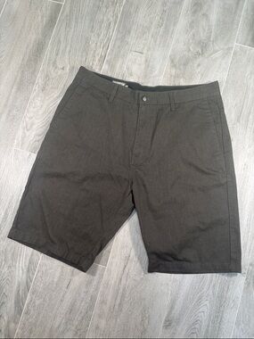 Volcom Men’s Shorts Size 36 Charcoal Gray Chino Casual Flat Front 10.5” Inseam
